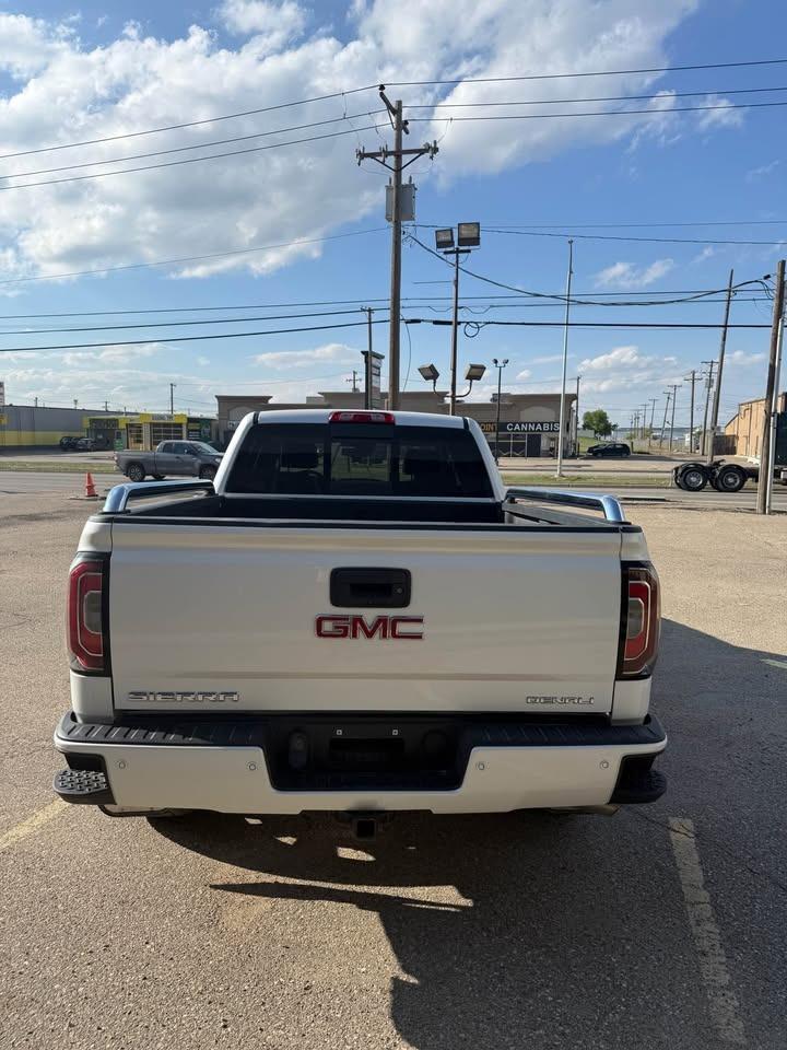 2017 GMC Sierra 1500 Denali - Photo #8