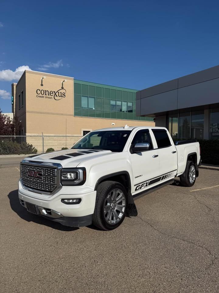 2017 GMC Sierra 1500 Denali - Photo #3