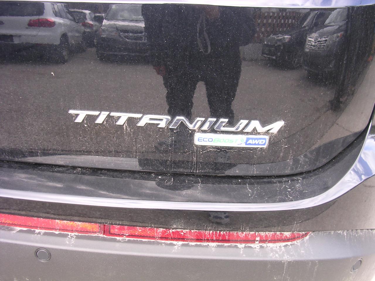 2017 Ford Edge Titanium - Photo #4
