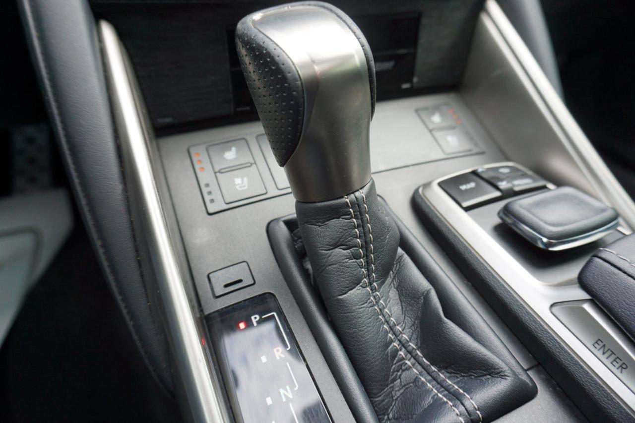 2017 Lexus IS 350 F-SPORT LUXURY AWD CERTIFIED NAV CAMERA BLUETOOTH LEATHER HEAT/COOL SEATS SUNROOF CRUISE ALLOYS - Photo #20