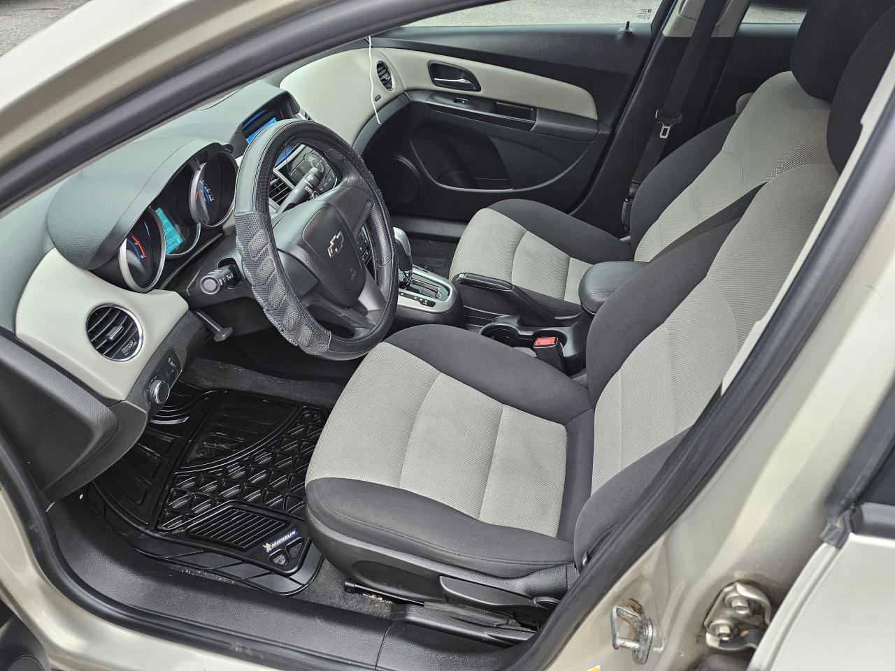 2014 Chevrolet Cruze 2LS, AUTO, A/C, POWER GROUP, CERTIFIED, 170 KM - Photo #11