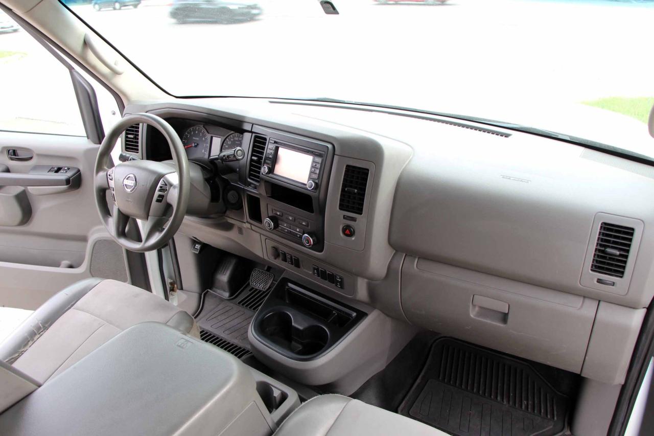 2017 Nissan NV 2500 SV - Photo #20