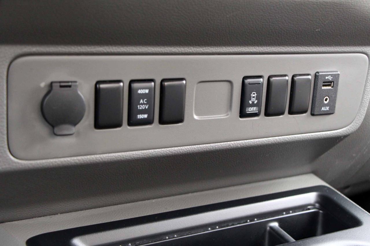 2017 Nissan NV 2500 SV - Photo #24