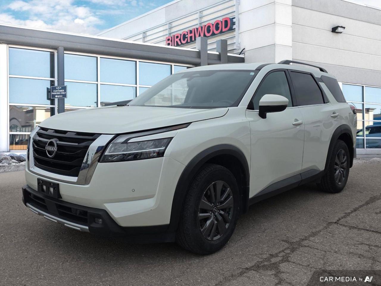 Used 2022 Nissan Pathfinder SV Local Vehicle | Heated Seats | BackUp Cam for sale in Winnipeg, MB