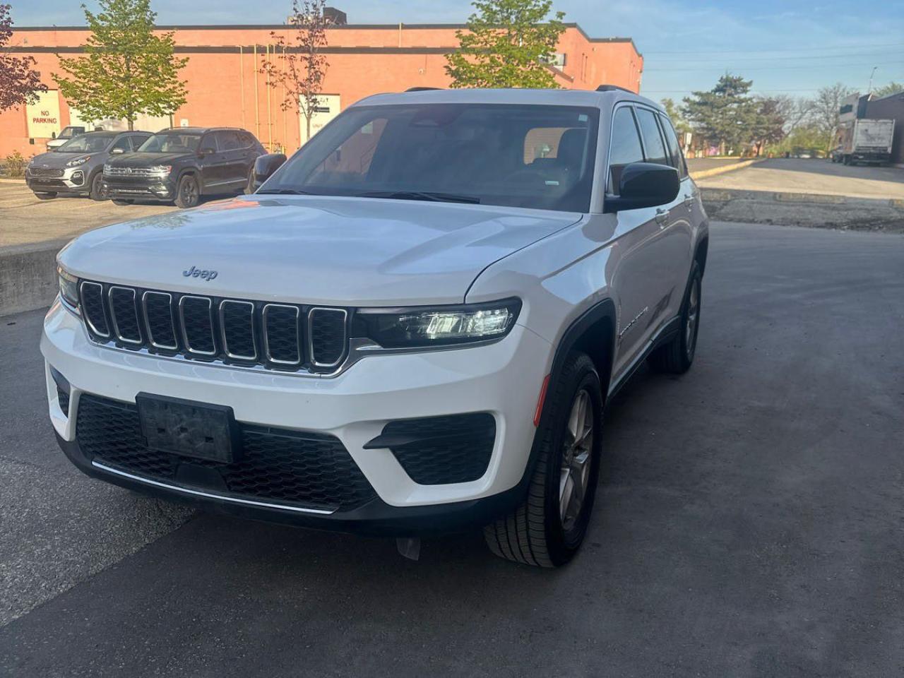Used 2023 Jeep Grand Cherokee Laredo | Sunroof | Power Liftgate for sale in Kitchener, ON