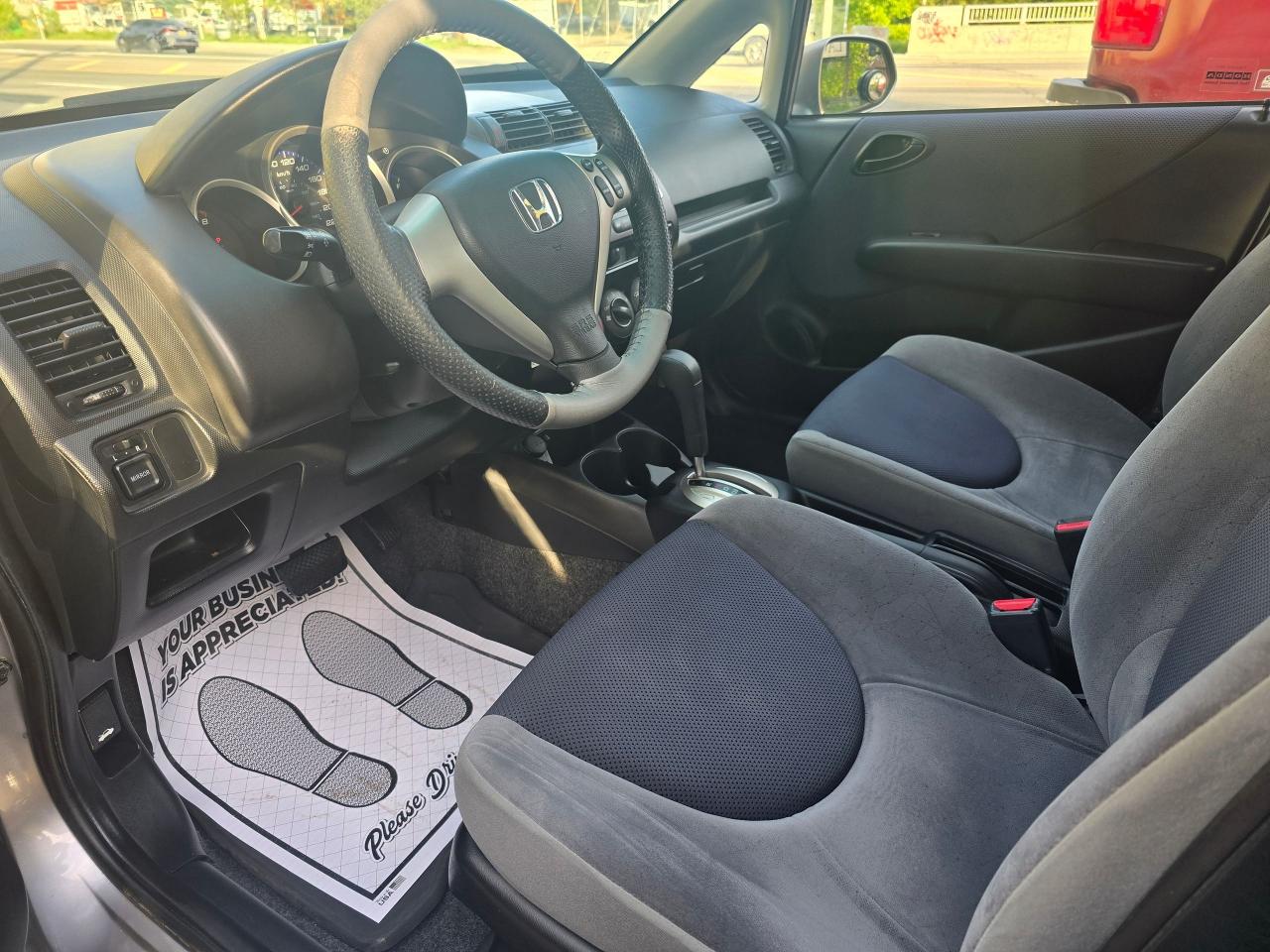 2007 Honda Fit LX w/Cruise Control - Photo #7
