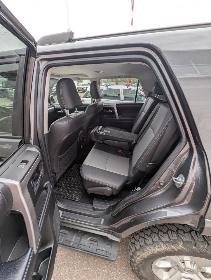 2022 Toyota 4Runner SR5 Photo