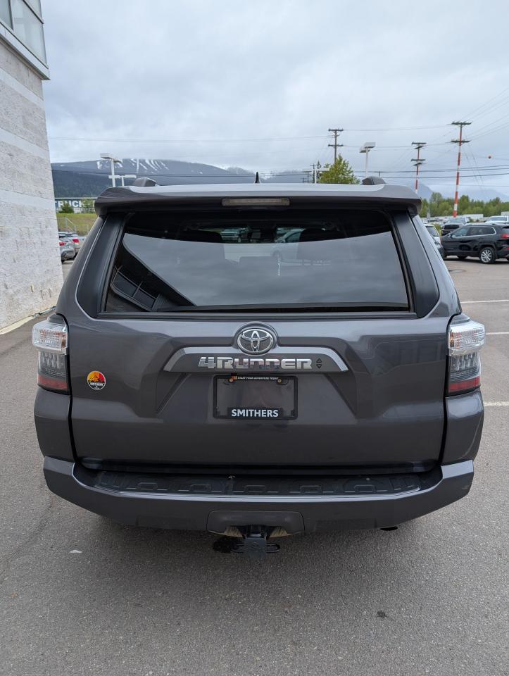 2022 Toyota 4Runner SR5 Photo