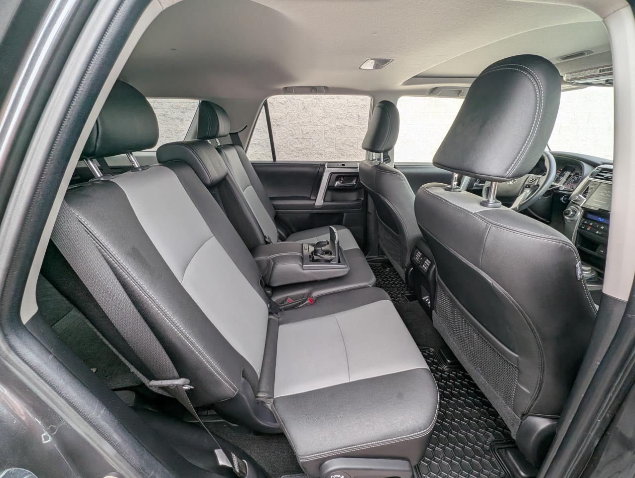 2022 Toyota 4Runner SR5 Photo