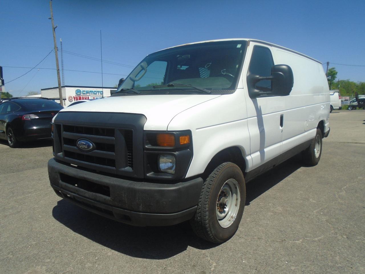 2014 Ford Econoline E-150 Commercial - Photo #2