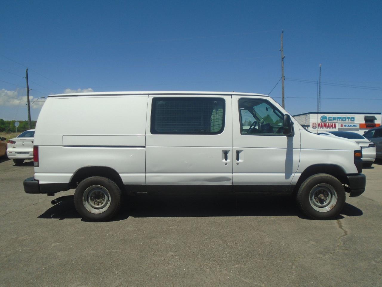 2014 Ford Econoline E-150 Commercial - Photo #5