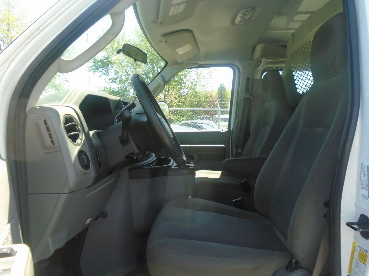 2014 Ford Econoline E-150 Commercial - Photo #11