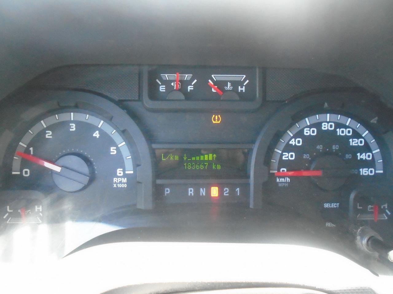 2014 Ford Econoline E-150 Commercial - Photo #13