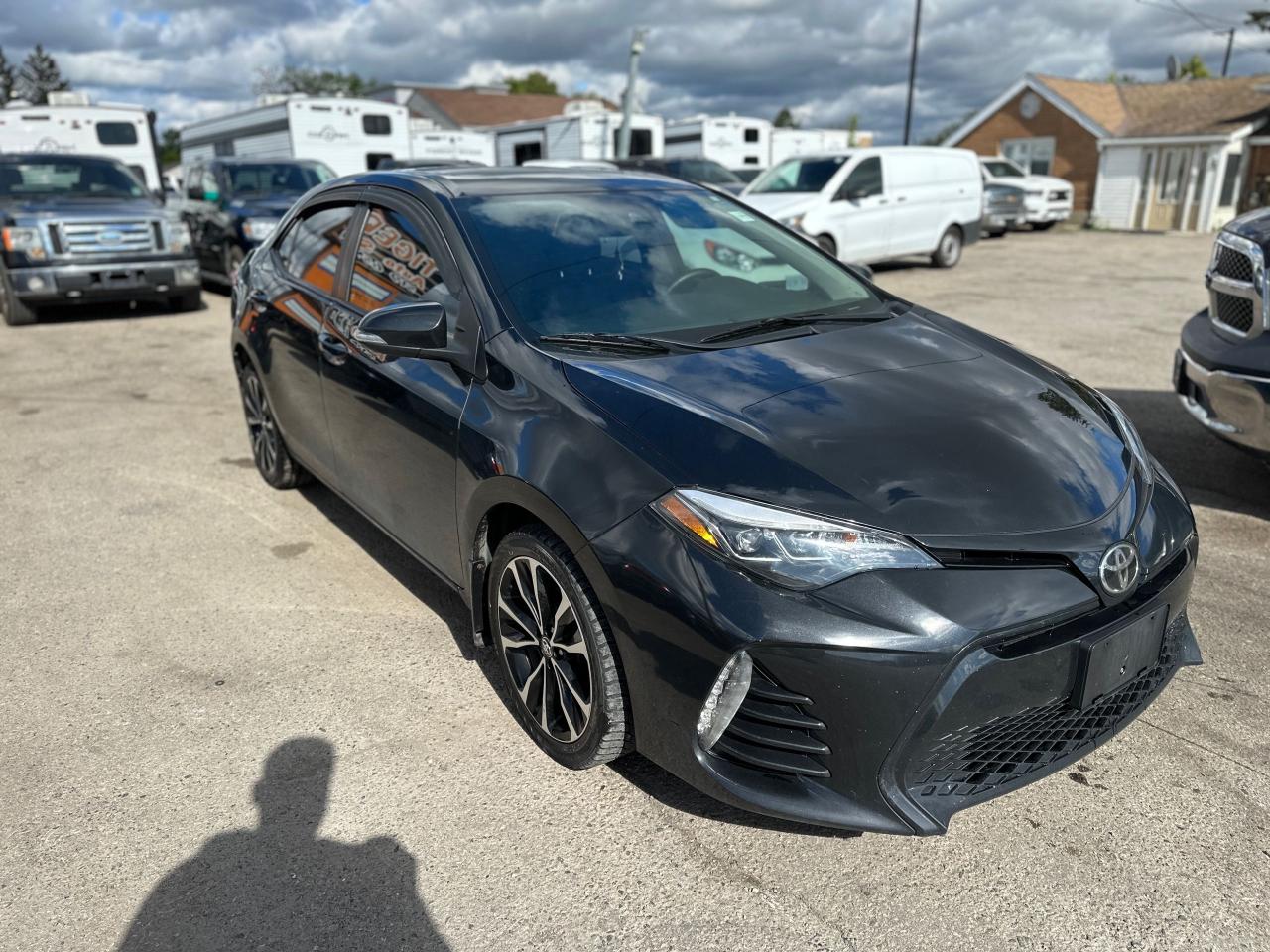2017 Toyota Corolla SE, AUTO, SUNROOF, ALLOYS, LOADED, CERTIFIED - Photo #7