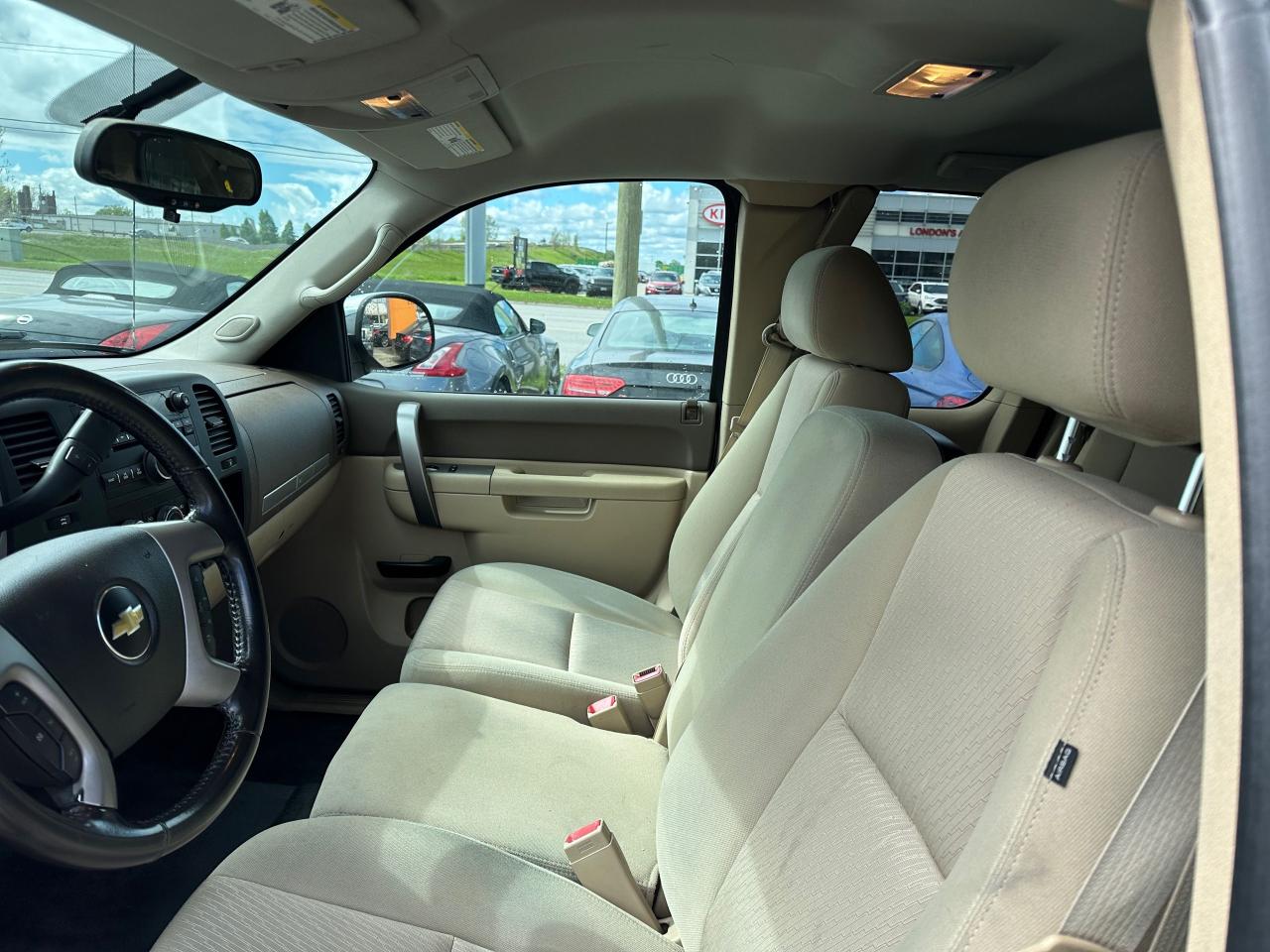 2013 Chevrolet Silverado 1500 LT, CREW CAB, SHORT BOX, 2 SETS OF WHEELS. CERT - Photo #13