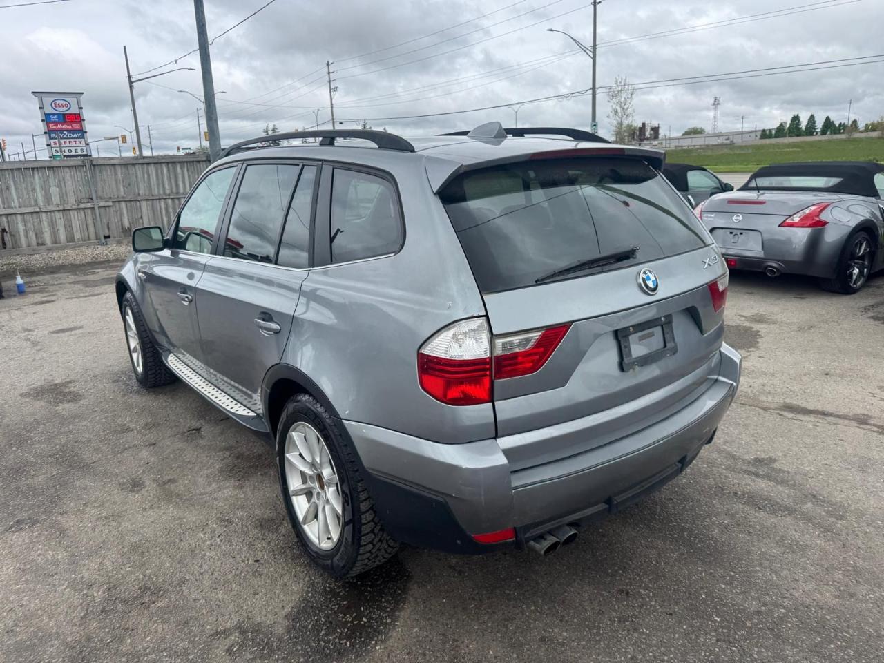 2008 BMW X3 3.0Si, LEATHER, SUNROOF, AWD, ONLY 182KMS, AS IS - Photo #3