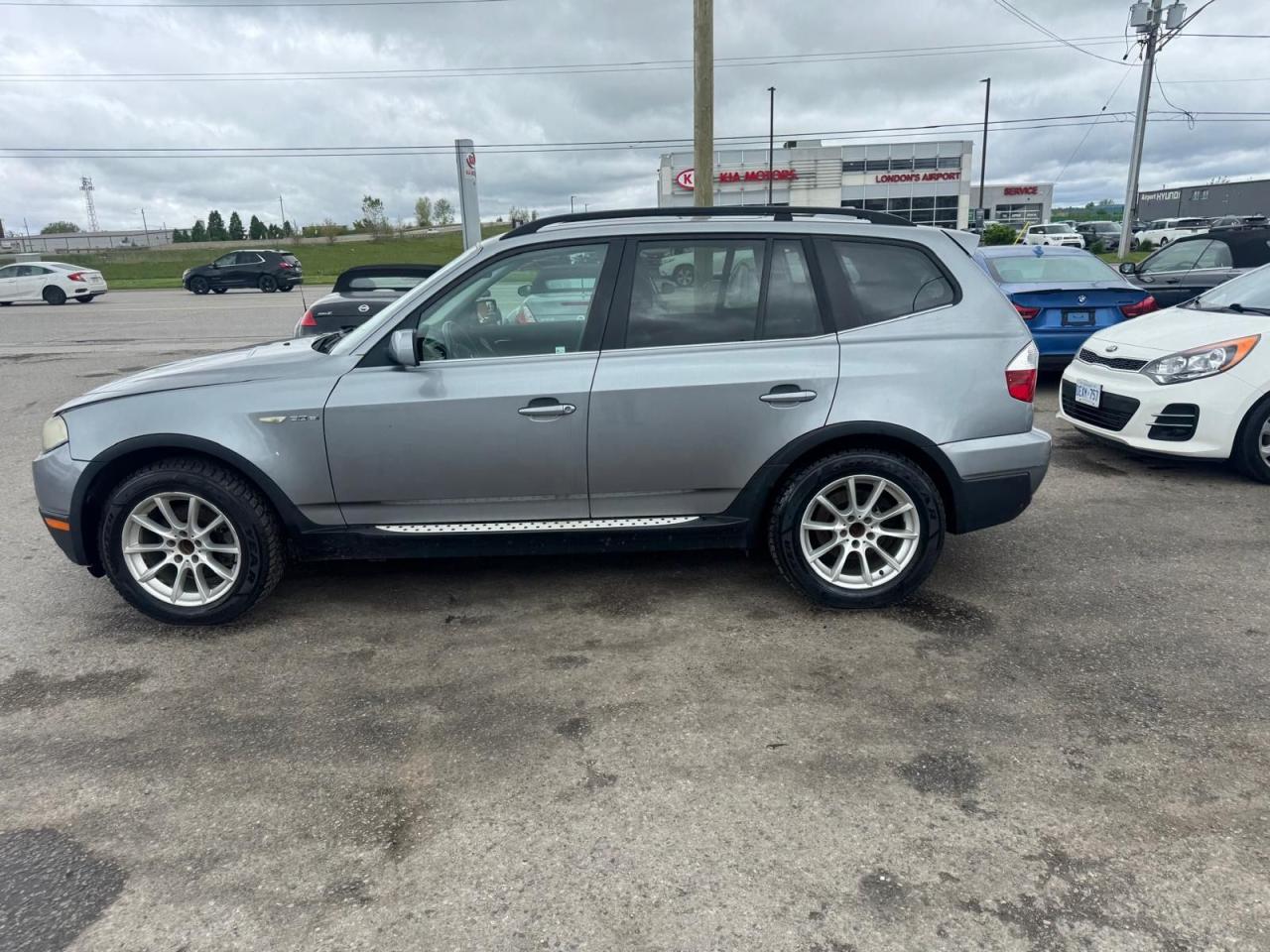 2008 BMW X3 3.0Si, LEATHER, SUNROOF, AWD, ONLY 182KMS, AS IS - Photo #2