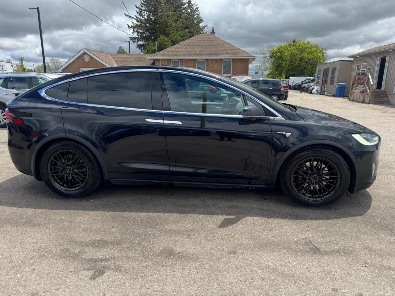 2018 Tesla Model X 100D, AWD, LONG RANGE, LOADED, WARRANTY, CERTIFIED - Photo #6