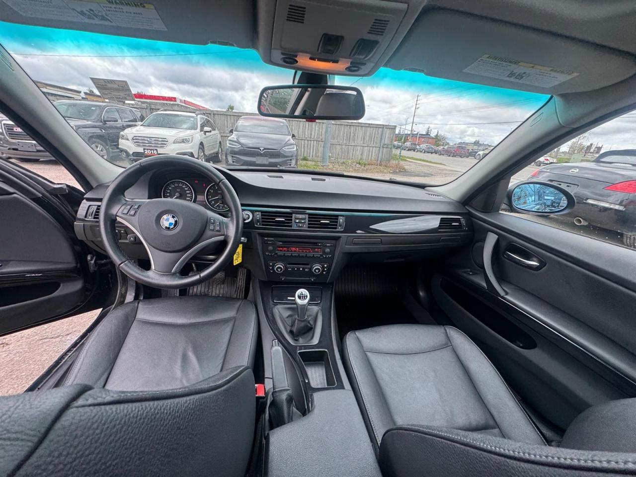 2007 BMW 3 Series 328i, 6 SPEED MANUAL, LOW KMS, ONLY 90KMS, CERT - Photo #15