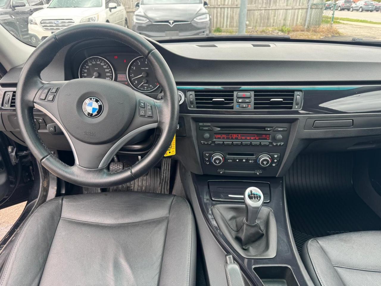 2007 BMW 3 Series 328i, 6 SPEED MANUAL, LOW KMS, ONLY 90KMS, CERT - Photo #16