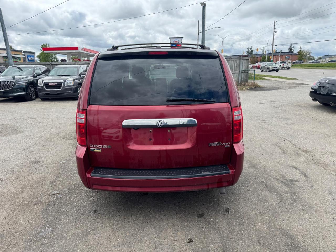 2010 Dodge Grand Caravan SE, STOWNGO, ALLOYS, 3.3L V6, 7 PASSENGER, CERT - Photo #4