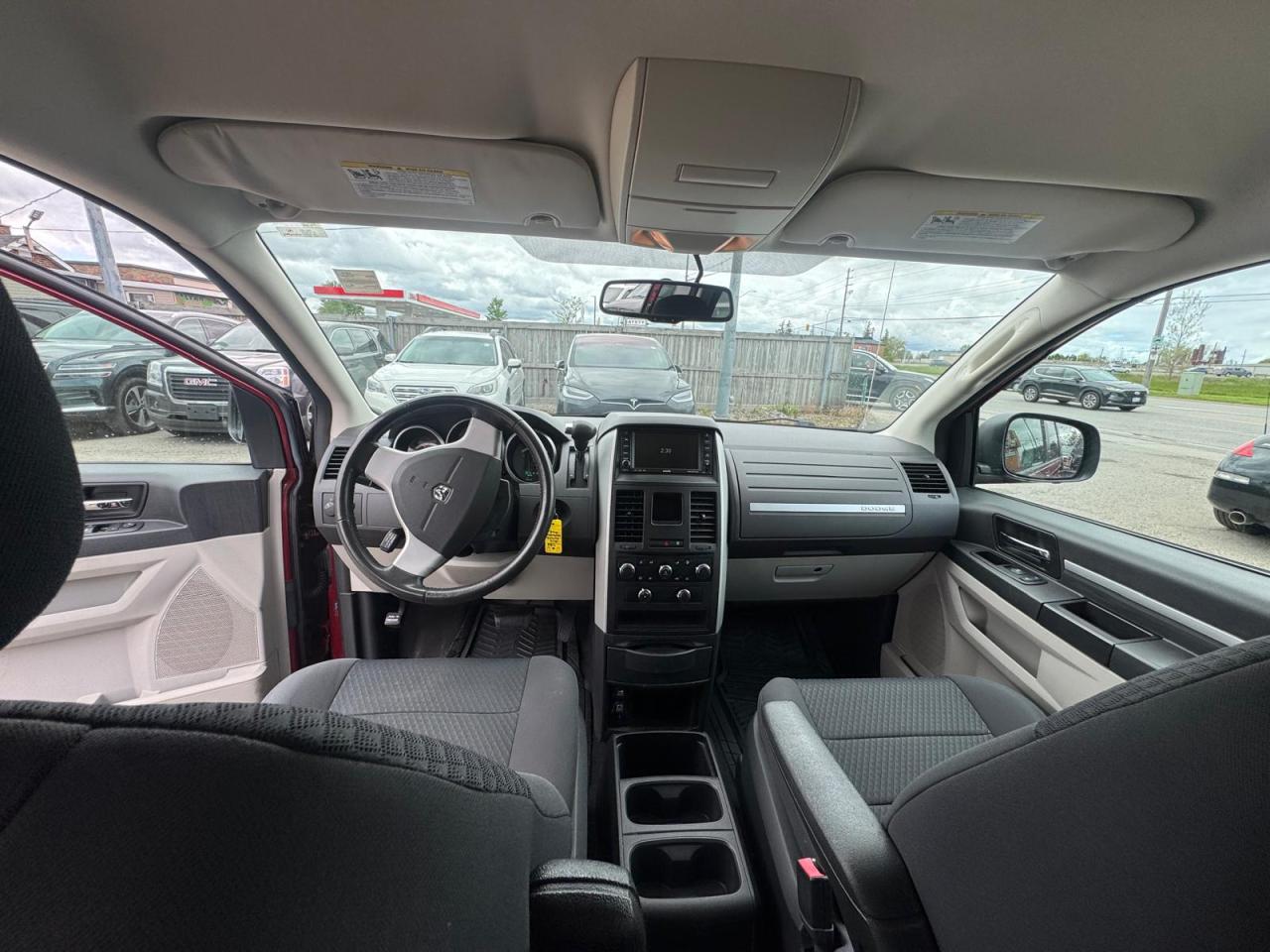 2010 Dodge Grand Caravan SE, STOWNGO, ALLOYS, 3.3L V6, 7 PASSENGER, CERT - Photo #11