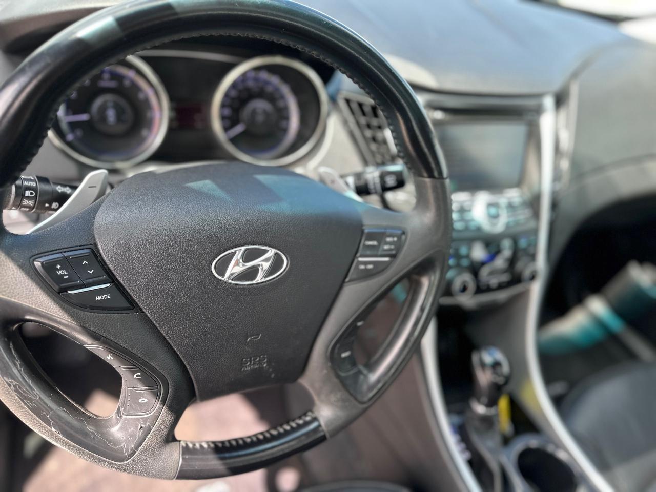 2012 Hyundai Sonata LIMITED, NAVI, SUNROOF, ALLOYS, LEATHER, 1 OWNER, - Photo #14