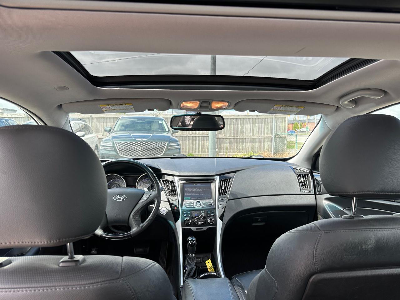 2012 Hyundai Sonata LIMITED, NAVI, SUNROOF, ALLOYS, LEATHER, 1 OWNER, - Photo #13