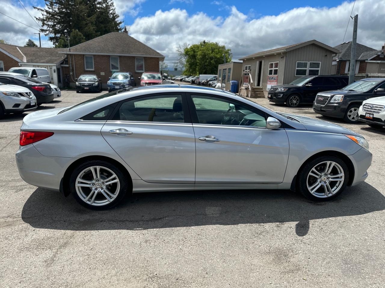 2012 Hyundai Sonata LIMITED, NAVI, SUNROOF, ALLOYS, LEATHER, 1 OWNER, - Photo #6