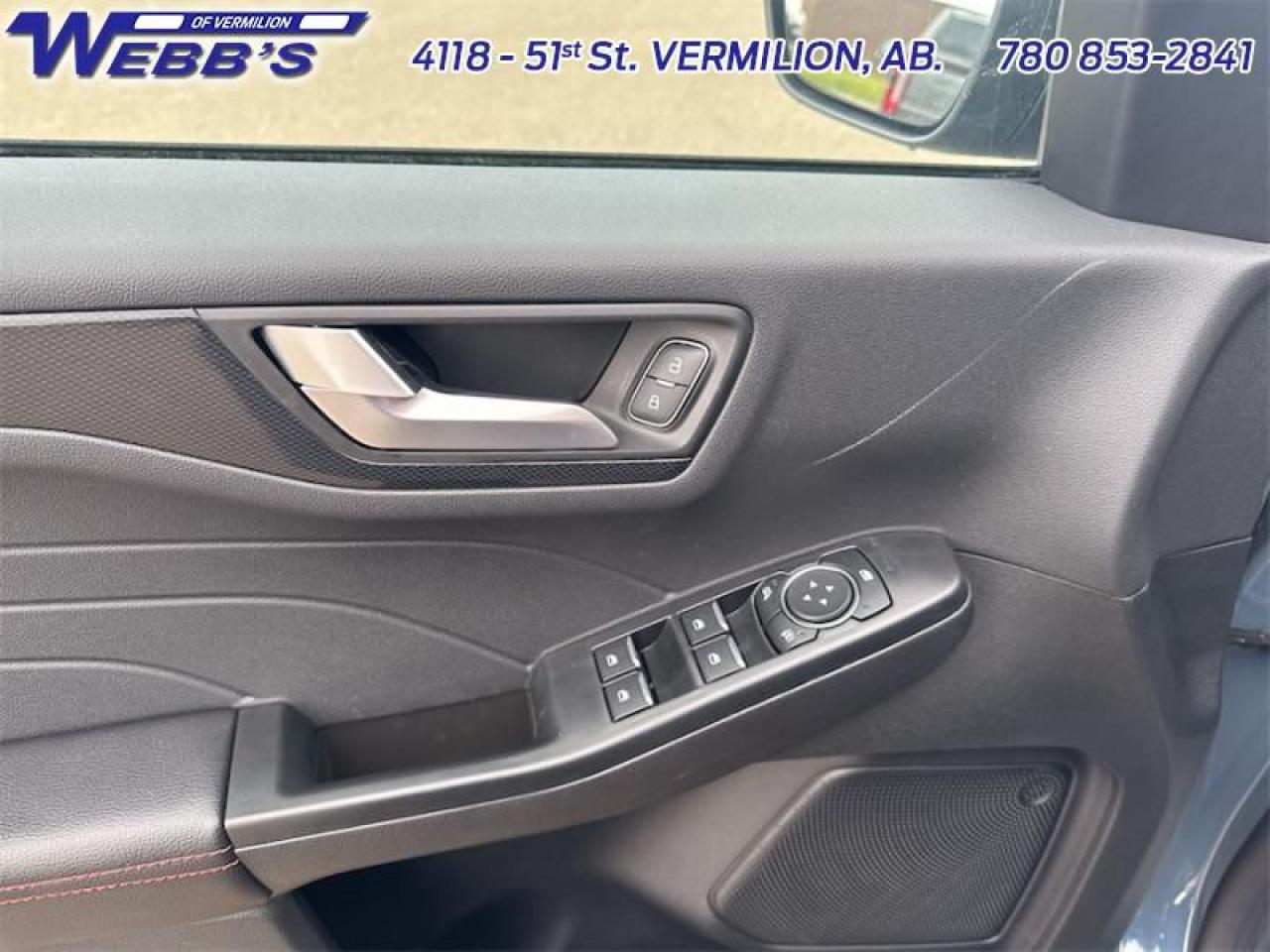 2025 Ford Escape ST-Line Photo5