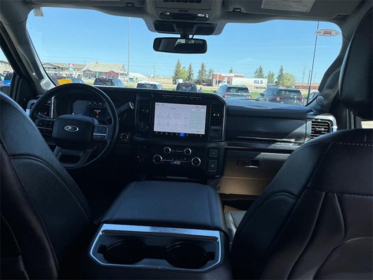 2024 Ford F-350 Super Duty - Low Mileage Photo5