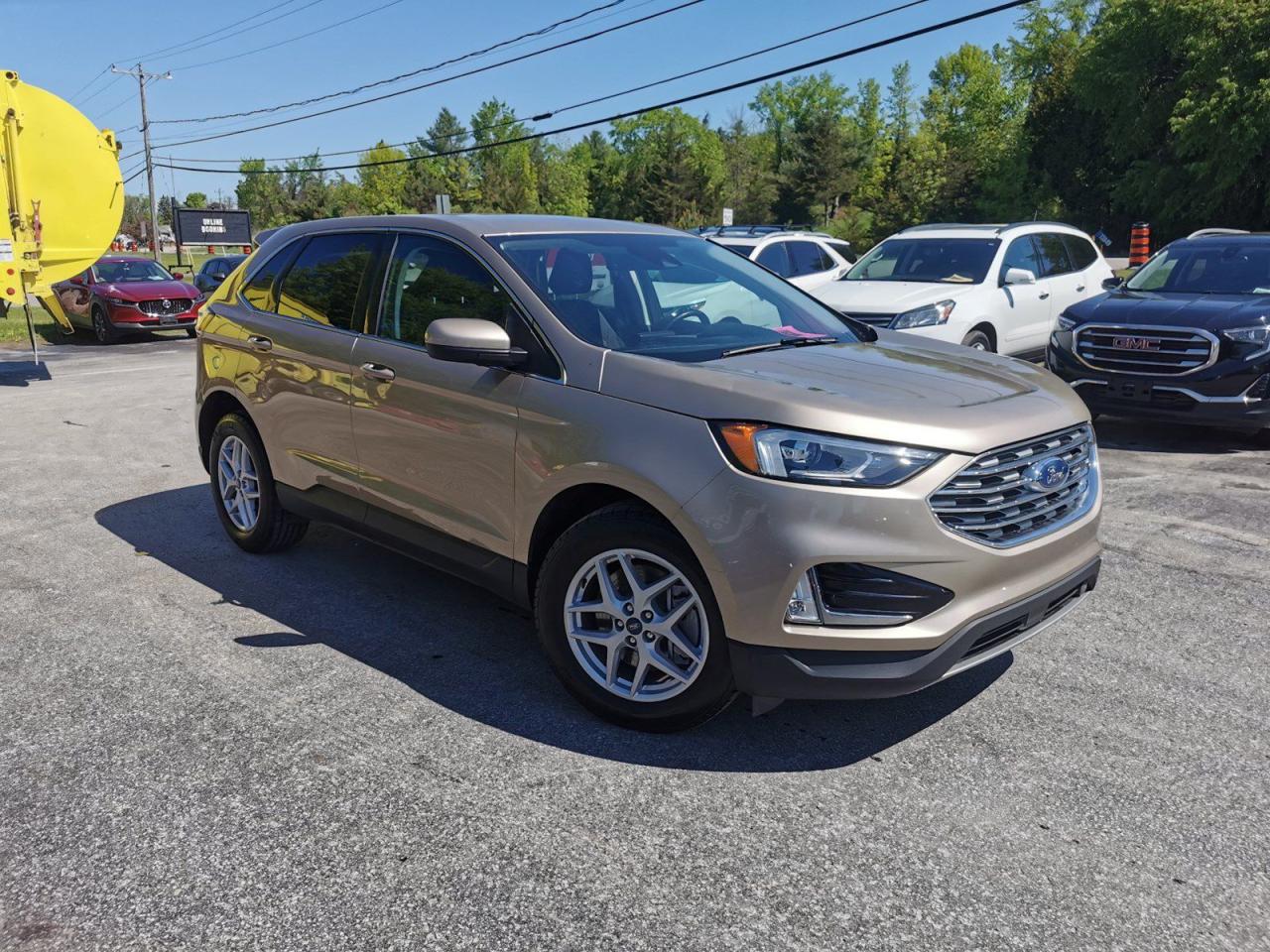2021 Ford Edge SEL AWD - Photo #3