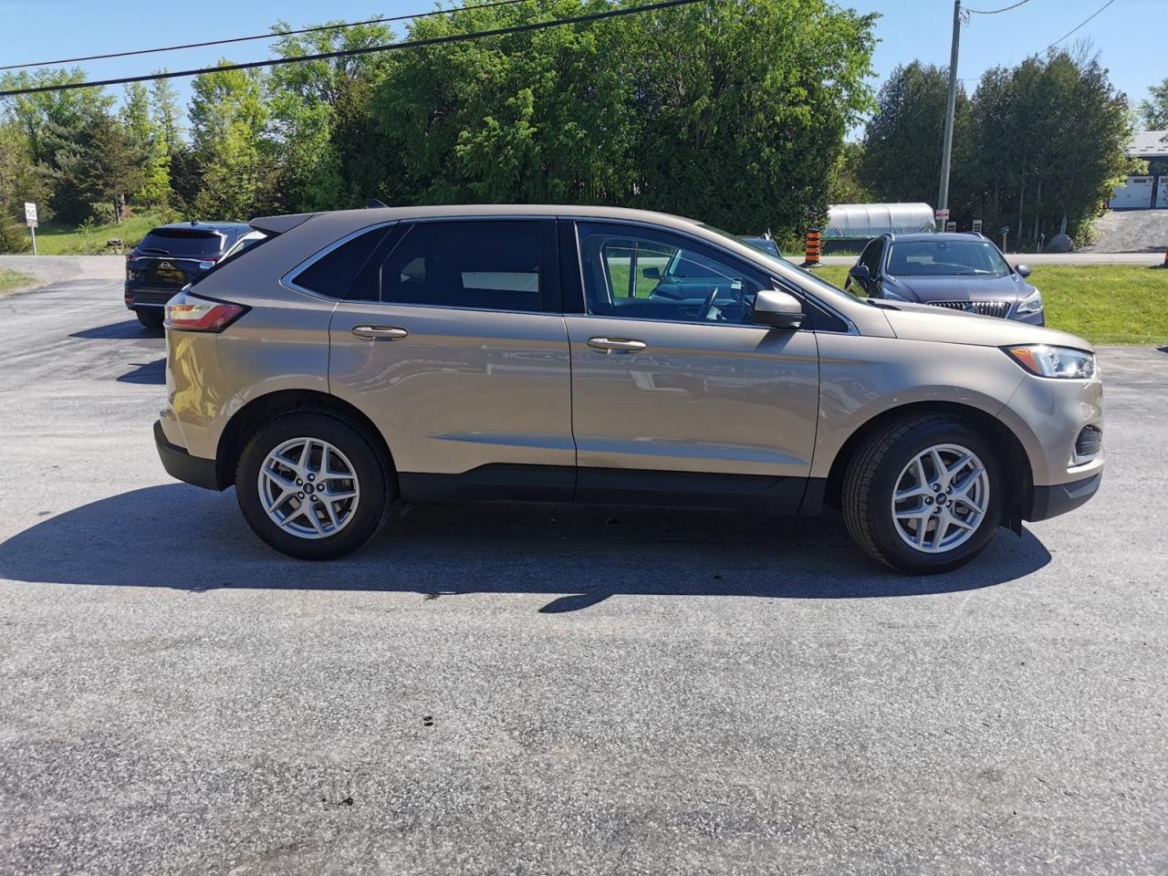 2021 Ford Edge SEL AWD - Photo #4