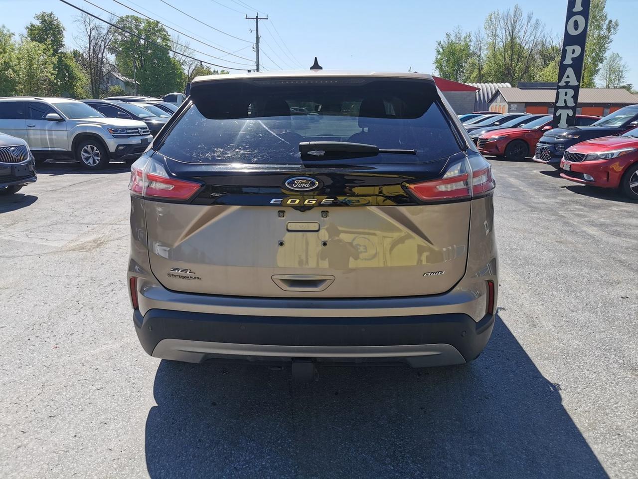 2021 Ford Edge SEL AWD Photo