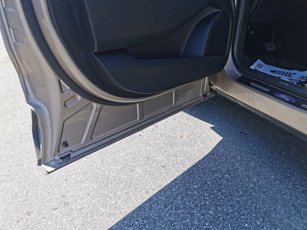 2021 Ford Edge SEL AWD Photo