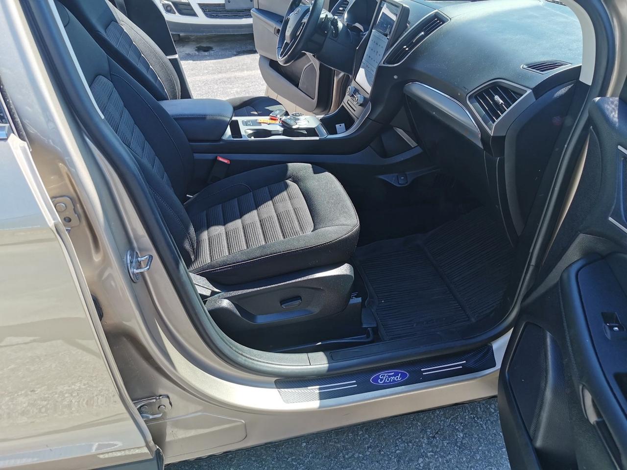 2021 Ford Edge SEL AWD Photo