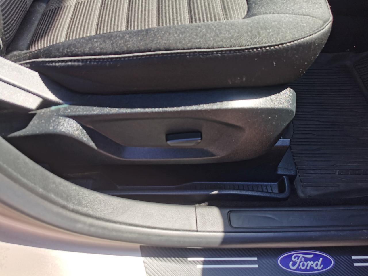 2021 Ford Edge SEL AWD Photo