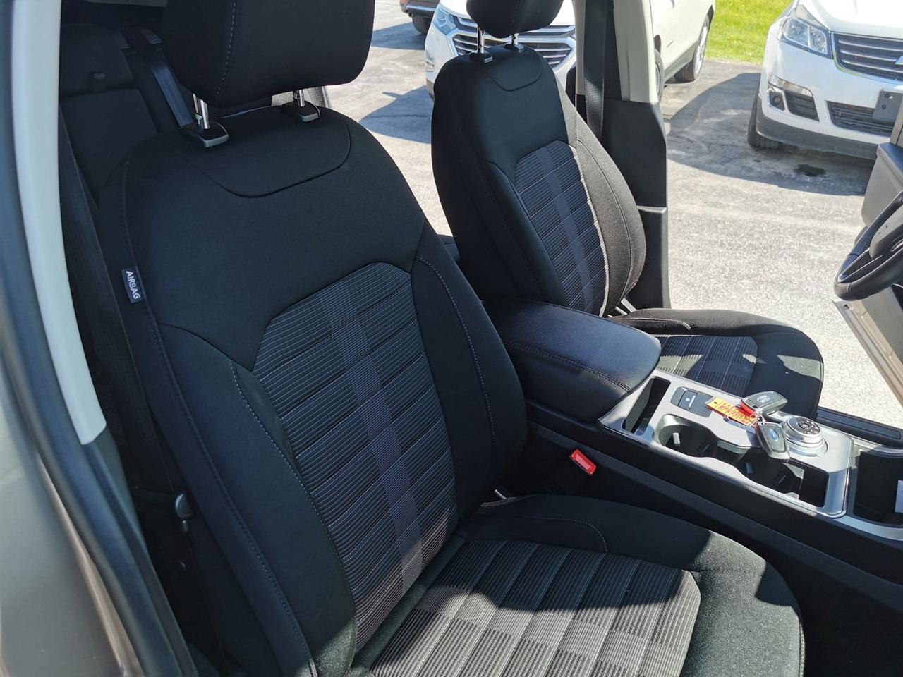 2021 Ford Edge SEL AWD Photo