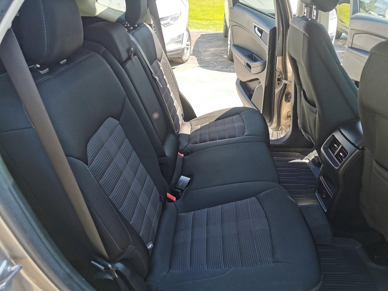 2021 Ford Edge SEL AWD Photo