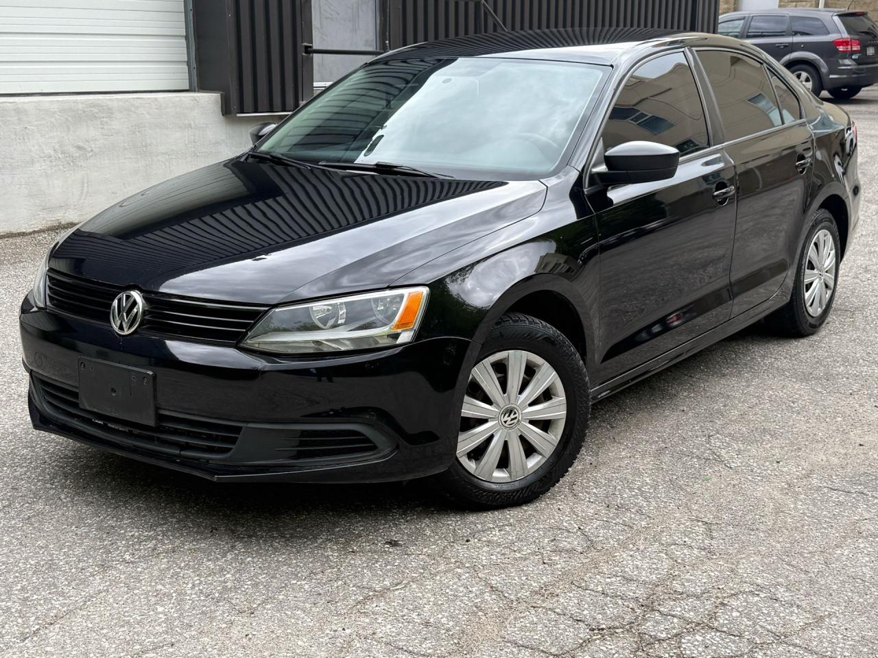 2013 Volkswagen Jetta 4dr 2.0L Auto Trendline *Ltd Avail*