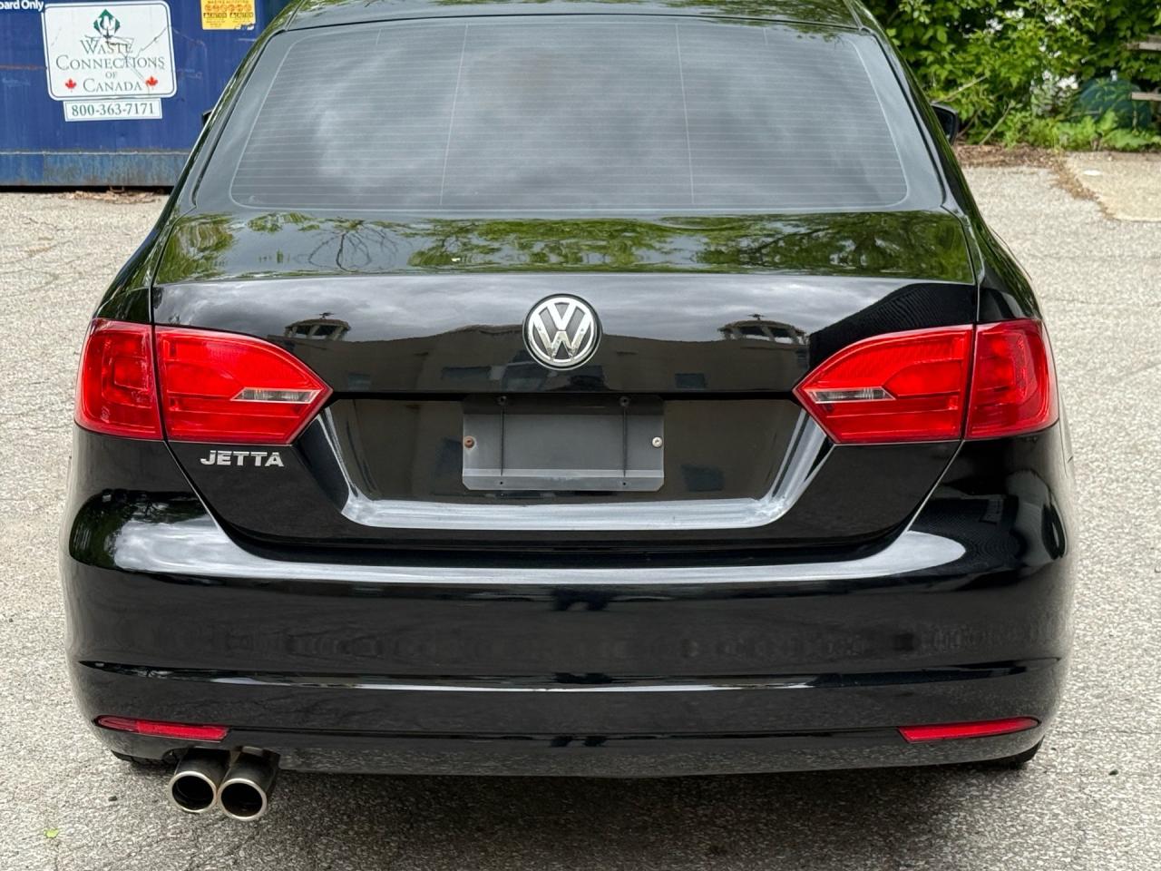 2013 Volkswagen Jetta 4dr 2.0L Auto Trendline *Ltd Avail* - Photo #6