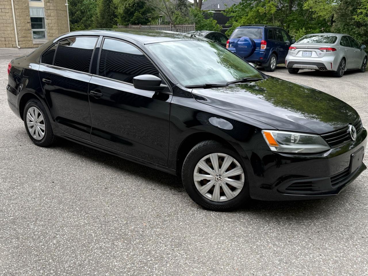 2013 Volkswagen Jetta 4dr 2.0L Auto Trendline *Ltd Avail* - Photo #3
