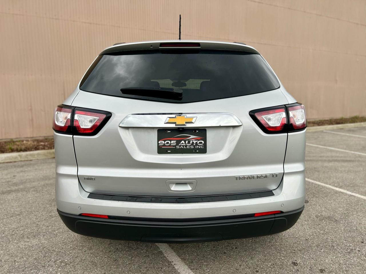 2015 Chevrolet Traverse LT - Photo #8