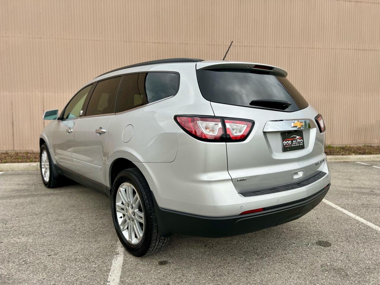 2015 Chevrolet Traverse LT - Photo #3