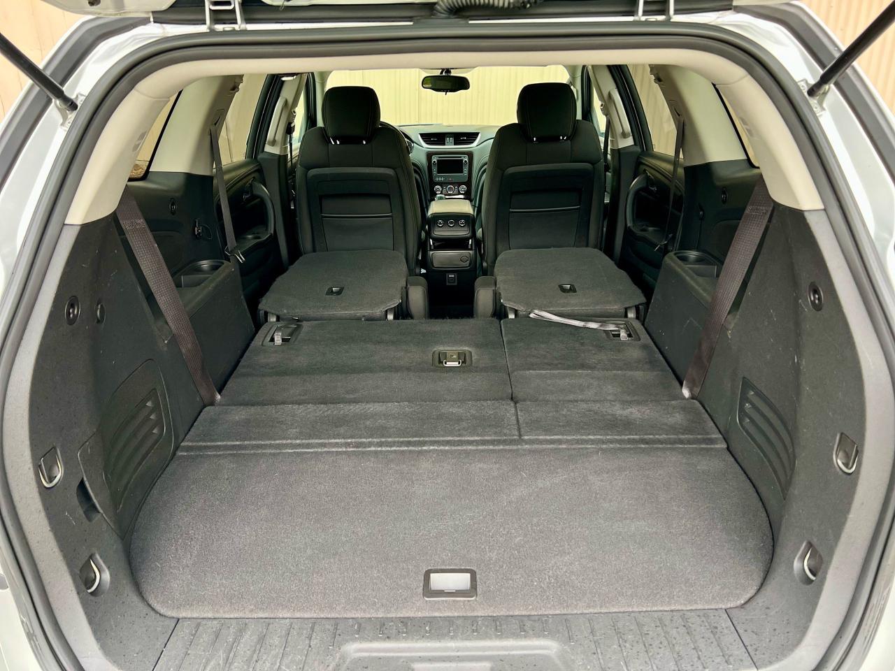 2015 Chevrolet Traverse LT - Photo #13