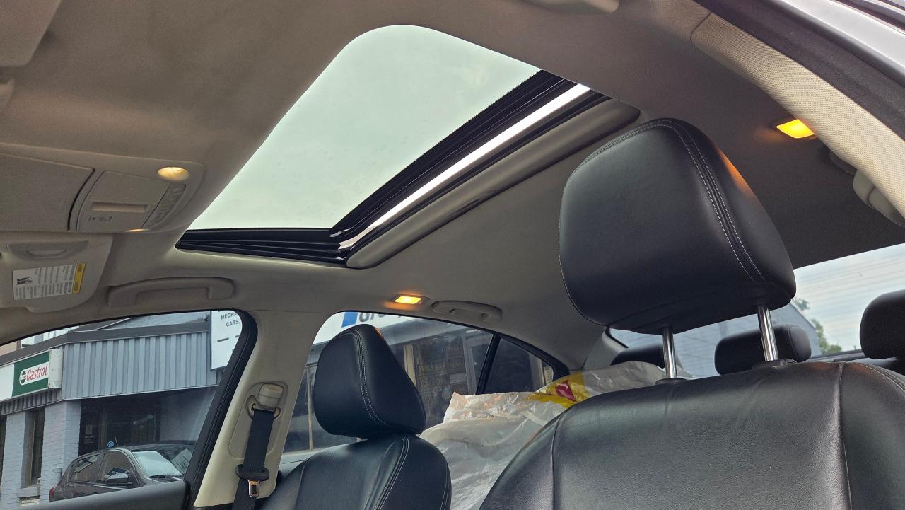 2016 Infiniti Q50 Red Sport 400 - Photo #17