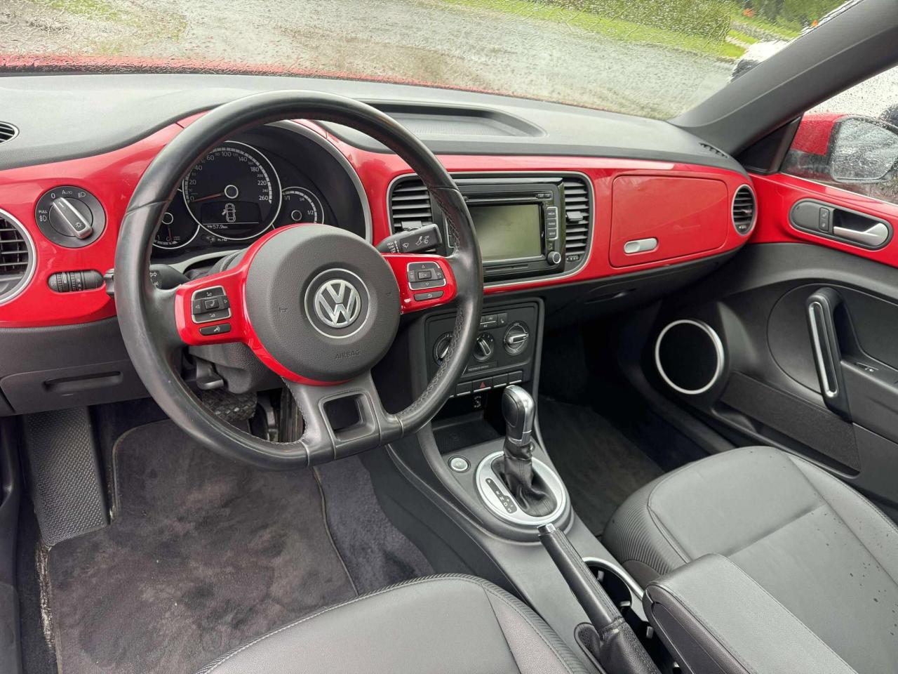 2015 Volkswagen Beetle Trendline - Photo #13