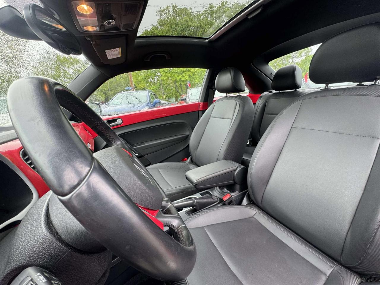 2015 Volkswagen Beetle Trendline - Photo #14