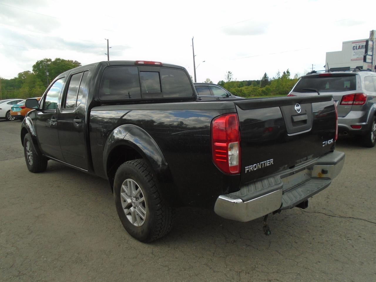 2015 Nissan Frontier 4WD Crew CAB LWB Auto SV - Photo #6