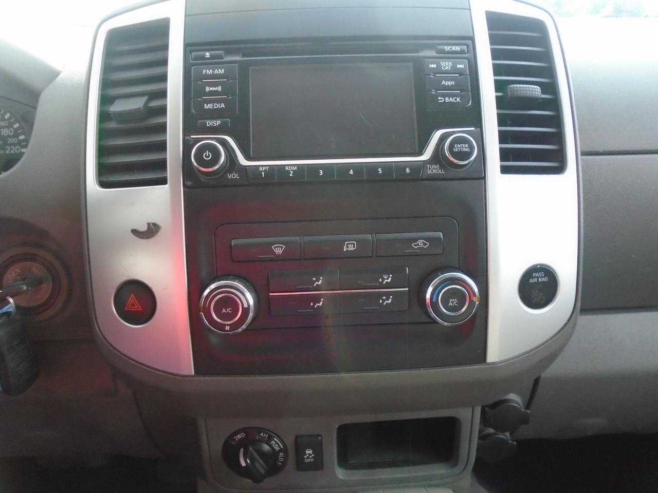 2015 Nissan Frontier 4WD Crew CAB LWB Auto SV - Photo #15